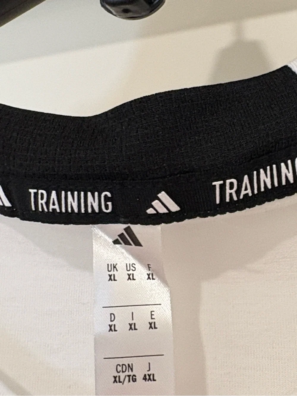 NWT [adidas] Designed For Training Workout Sleeveless Tank Top in White Men’s XL